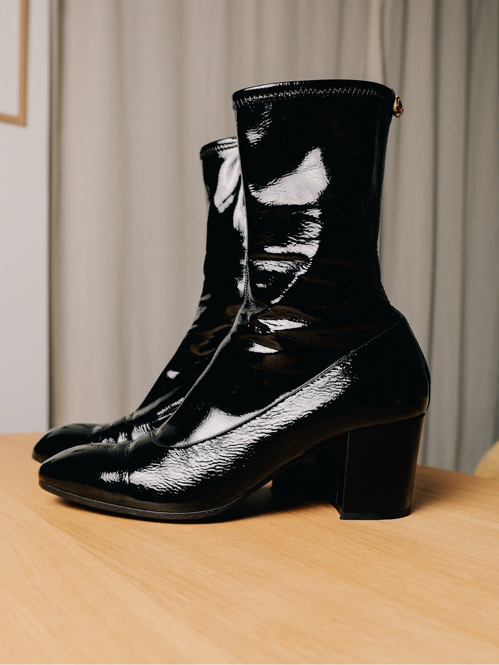 RARE Gucci Printyl Black Patent Leather Boots 9.5 Tiger Head Made in Italy